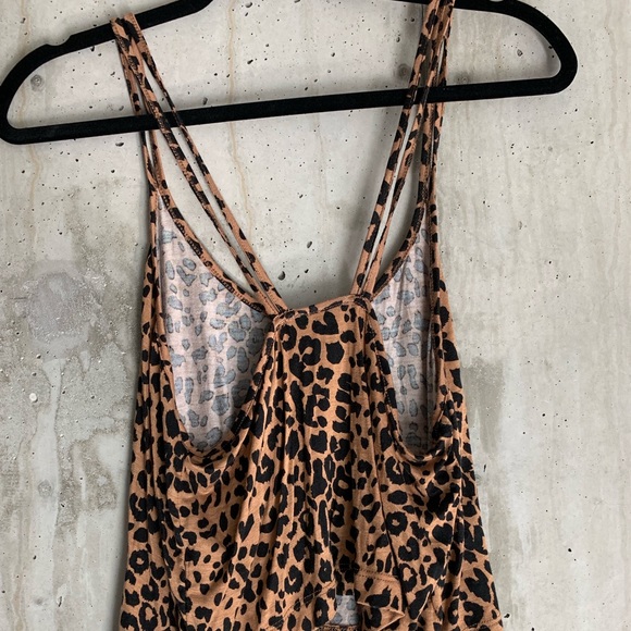 Leopard Print Crop Top Tank Top - Picture 3 of 5